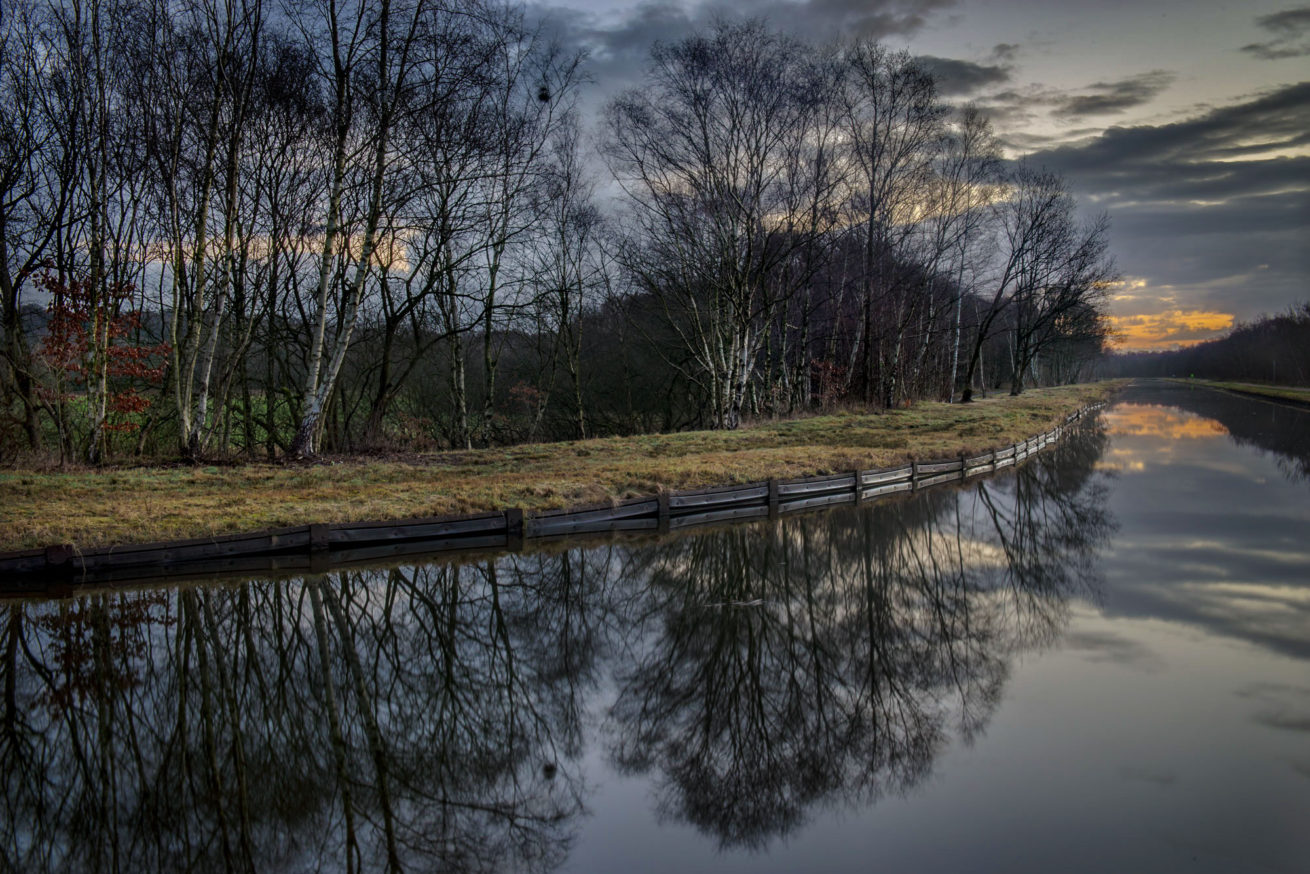 bridgewater canal salford winter